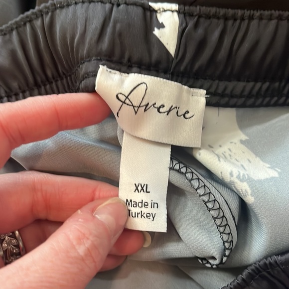 Averie Sleep Satin Natala Christmas Tree Pajama Short Set NWT - Picture 3 of 6